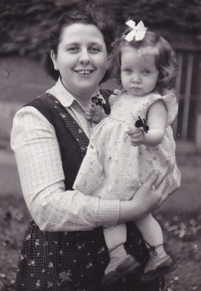 Carissima nővér mint dadus