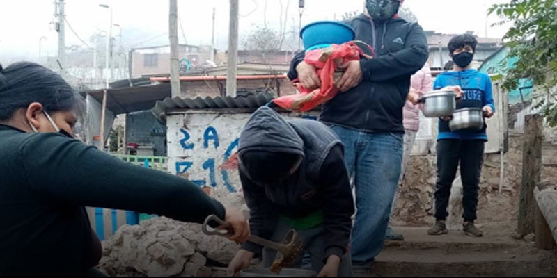 Közösségi konyha Peruban