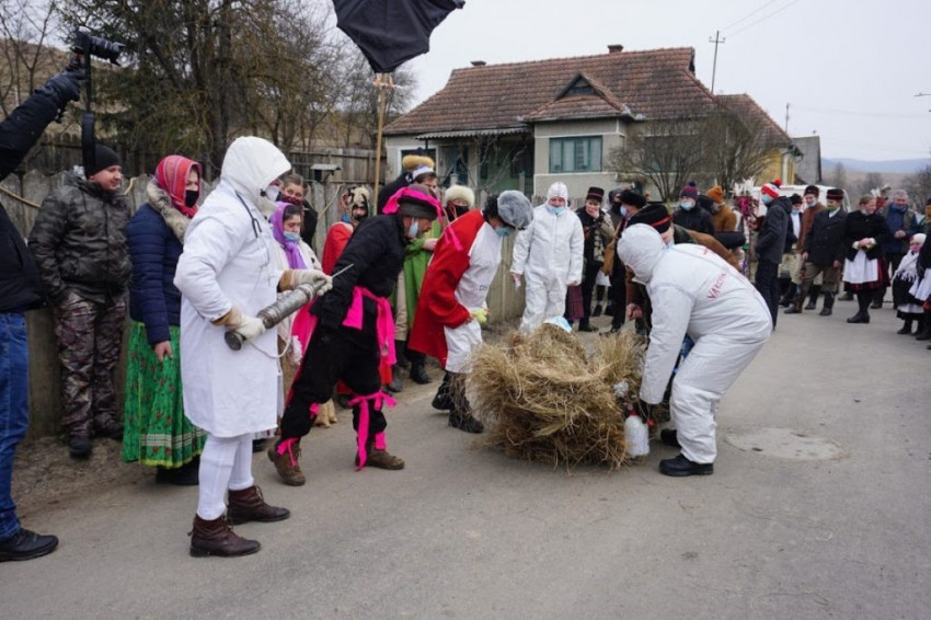 Farsangbúcsúztatás Csíkcsobotfalván