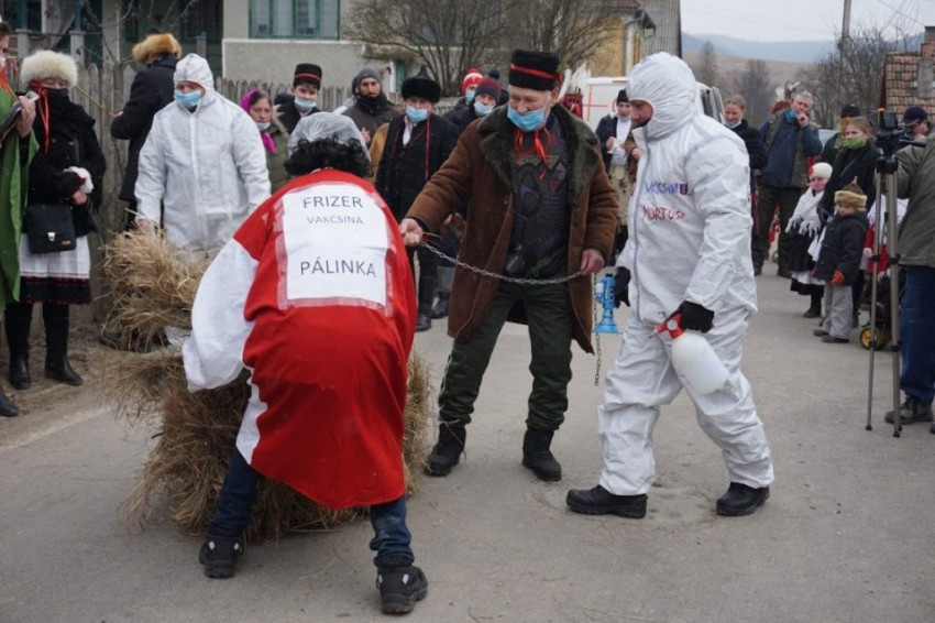 Farsangbúcsúztatás Csíkcsobotfalván