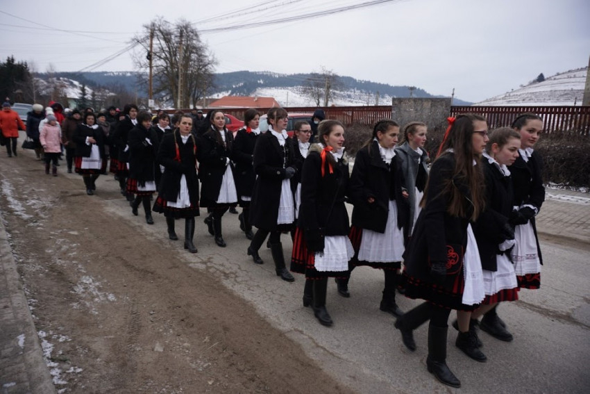 Farsangbúcsúztatás Csíkmenaságon