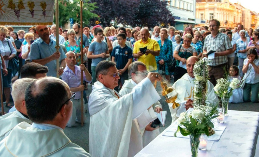 Szatmárnémeti (Fortó: Szatmári egyházmegye)