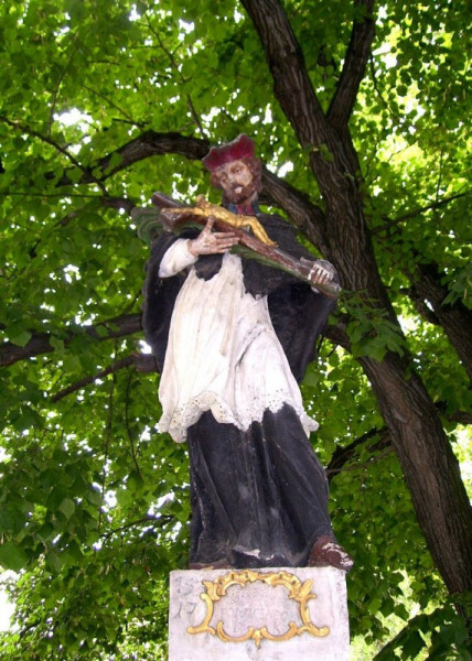 Nepomuki Szent János szobra Dunabogdányban