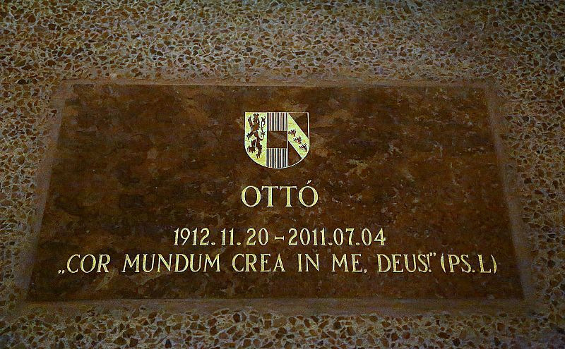 Habsburg Ottó szívurnája Pannonhalmán
