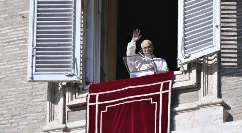 XIV. Leó pápa vasárnap délben: Legyünk az utcai fényfüzérekhez hasonló fényforrások!