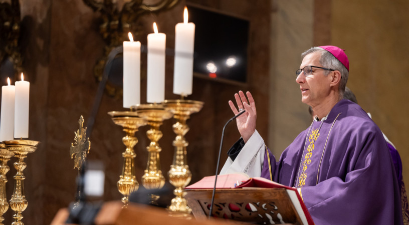 „Ha valaki kényszerít” – Martos Levente Balázs adventi konferenciabeszéde (2.)