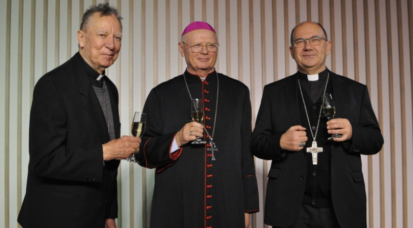 Varga Lajos segédpüspököt 75. születésnapja alkalmából köszöntötték Vácon