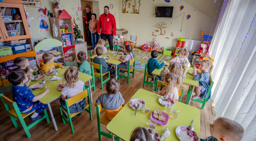 Hogy mindig adni tudjanak – Angyalbatyut vitt Kárpátaljára a Katolikus Karitász