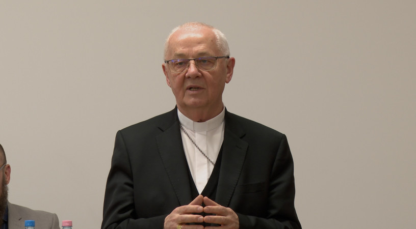 Hiteles, megszólítható papokra van szükség – Iskolalelkészeknek tartottak értekezletet Egerben