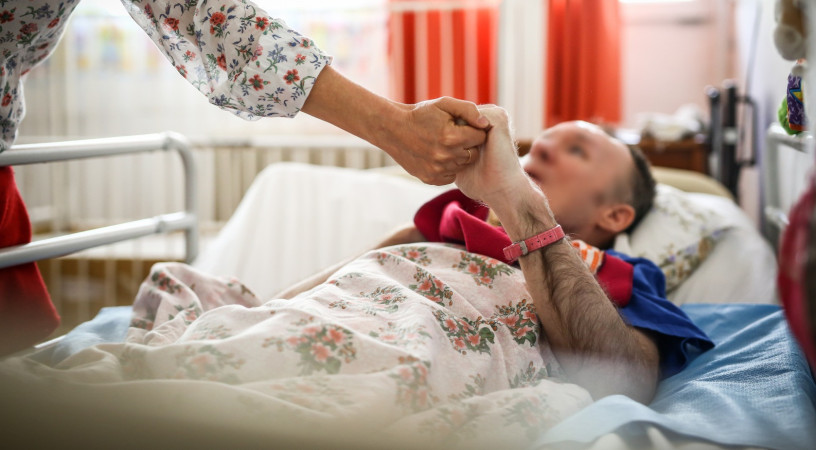 Eutanázia és a jó halál kegyelme – Podcastsorozat Székely János püspökkel