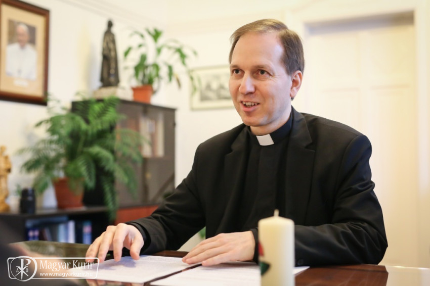 December 8-án, szombaton szentelik püspökké Mohos Gábort