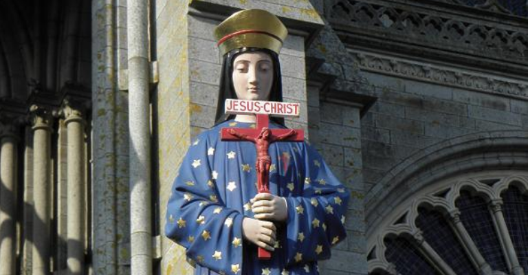 Pontmaini Miasszonyunk, 1934-ben kapott koronát. Pontmain, Franciaország.