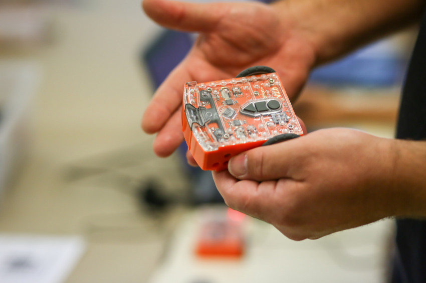 A Lego kompatibilis Edison robot