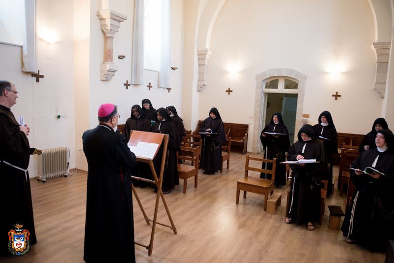 A klarissza apátnő beiktatása Jeruzsálemben.