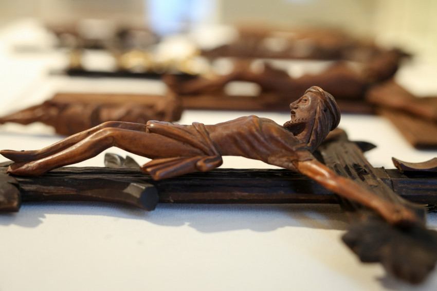 Részlet a Keresztény Múzeum Begyütt Jézus a házamba című kiállításáról (Fotó: Merényi Zita)