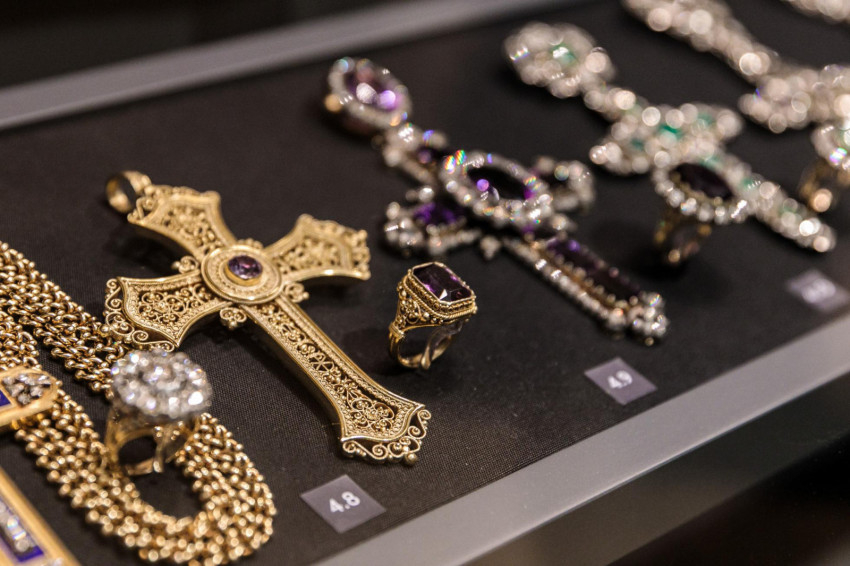 Püspöki mellkeresztek