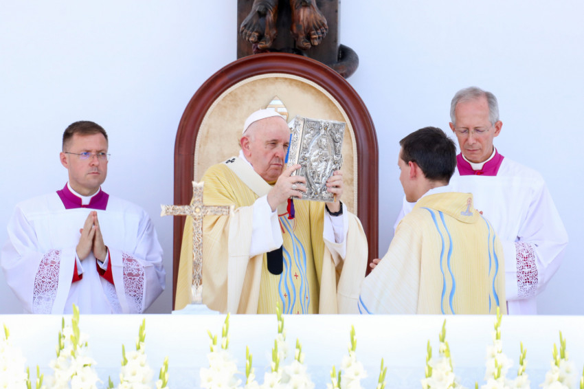 Pápai szentmise a Hősök terén szeptember 12-én.