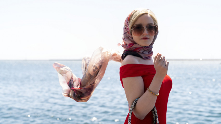 Az örökösnő álarca mögött 