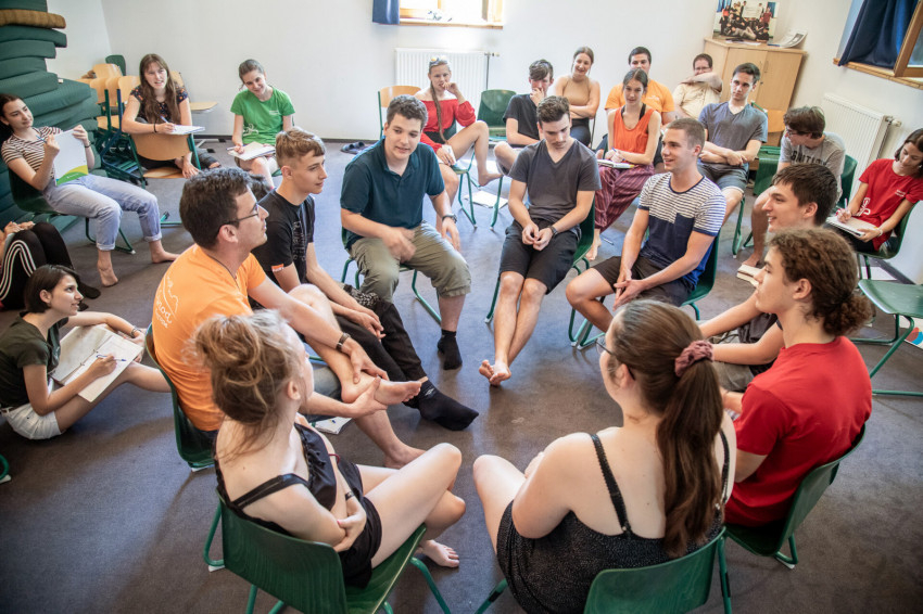 Kalazancius Mozgalom, csoportvezetői képzés