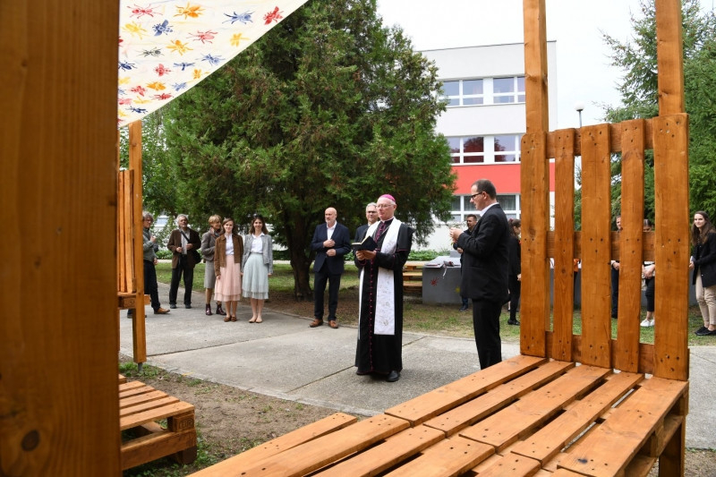 Nagykátai ökotanterem megáldása