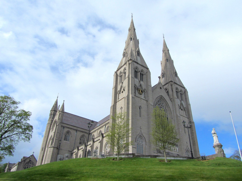 Az armaghi Szent Patrik-székesegyház Észak-Írországban