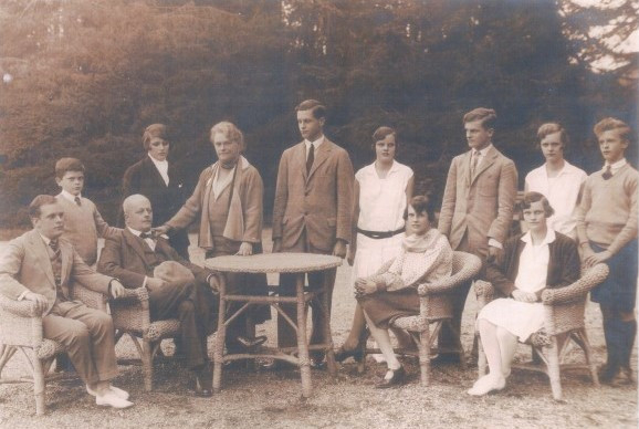 blaženi Ladislav (László) von Batthyány-Strattmann iz Körmenda - knez, zdravnik in družinski oče (z družino)