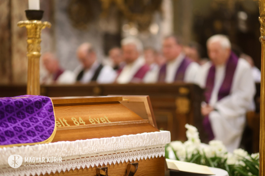 Eltemették Rózsa Huba biblikus professzort