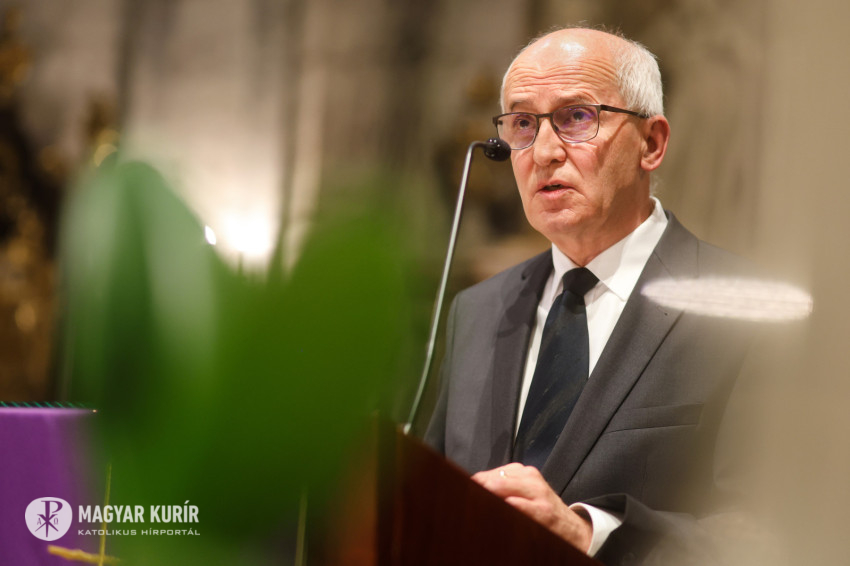 Eltemették Rózsa Huba biblikus professzort