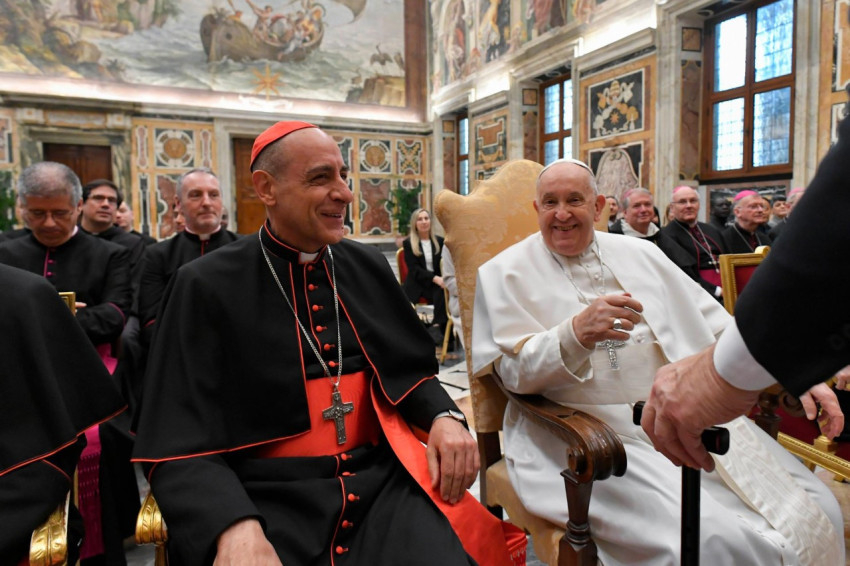 Ferenc pápa és Fernández bíboros