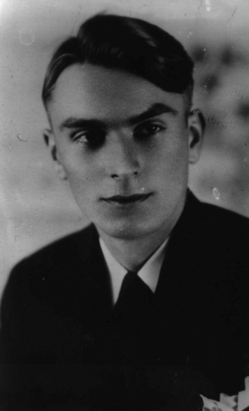 Középiskolás korában