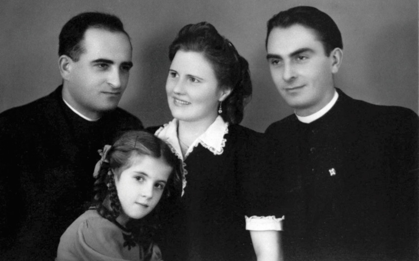 Bátyjával, Orosz János hitvallóval és családjával