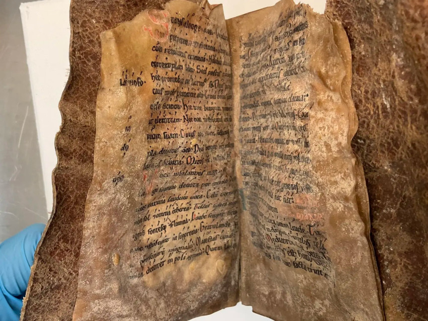 Neumák, vagyis éneklési jelölések a Hagenes-kéziraton (Nasjonalbiblioteket)