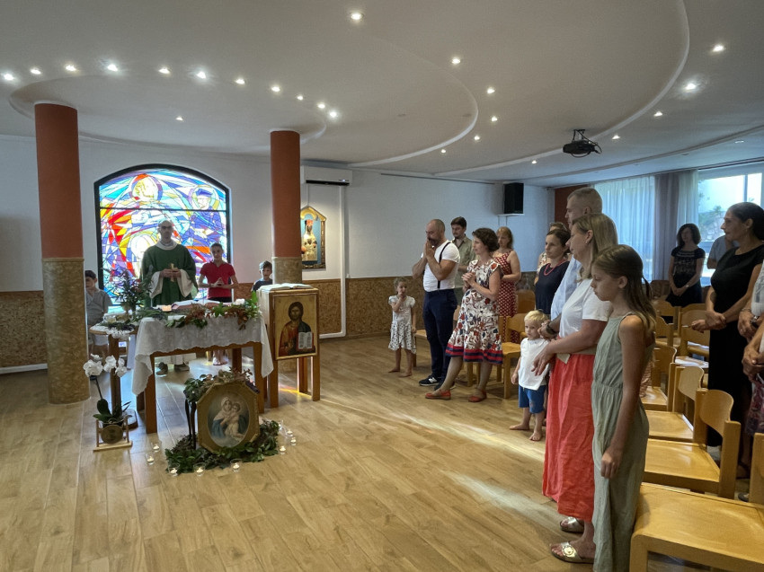 Szentmise a miskolci nyári táborban