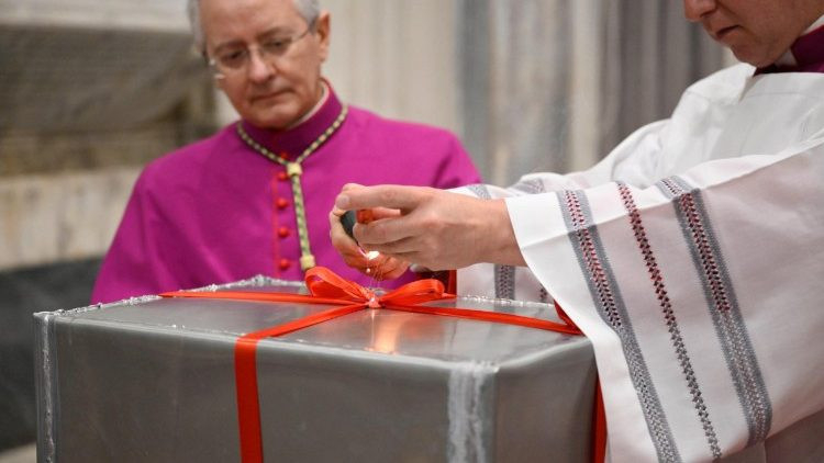 A lateráni Szent János-bazilika szent kapujának befalazása