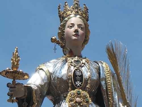 Szent Lúcia (Santa Lucia) ünnepe Siracusában