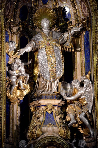 Loyolai Szent Ignác szobra a római Il Gesù-templomban