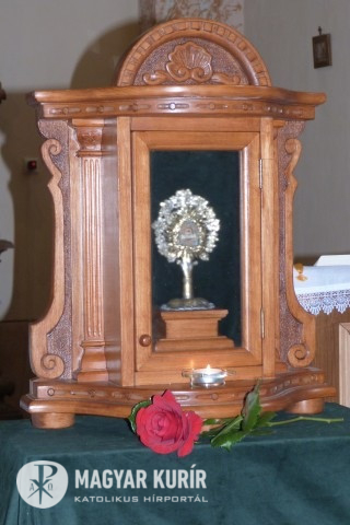 Download Szent Marton Ereklyeje A Gercei Plebanian Magyar Kurir For Free Get Wallpaper Szent Marton Ereklyeje A Gercei Plebanian Magyar Kurir Desktop Wallpaper