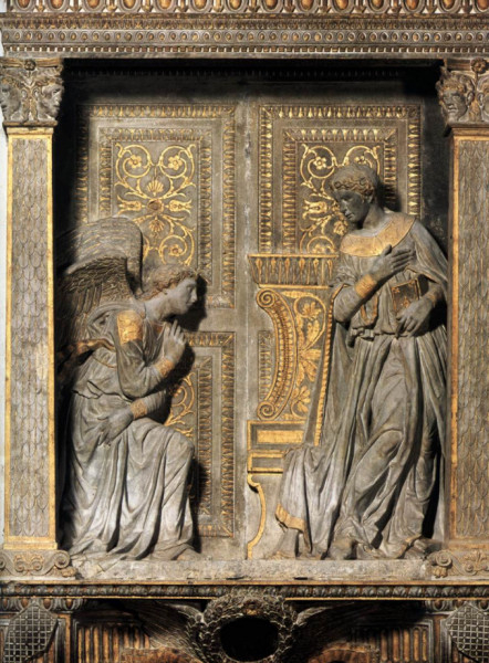 Donatello: Az angyali üdvözlet (1435 körül)