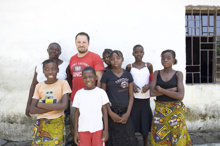Kongói DK, Kinshasa: az Afrikáért Alapítvány árvaháza és iskolája (Fotó: Nyitrai Miklós)