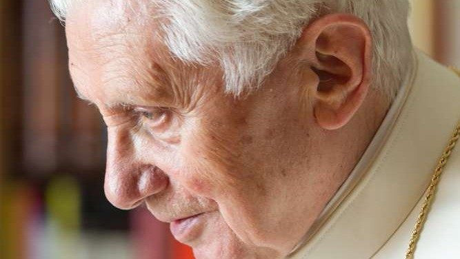 Ο θεολόγος Ratzinger: XVI.  Για το πορτρέτο του Πάπα Βενέδικτου – Σειρά SJ by Ferenc Szabó (μέρος 7) |  Ουγγρικό ταχυδρομείο
