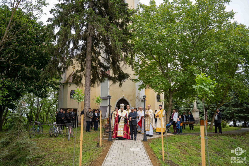 Η γέφυρα αγάπης του Χριστού μας συνδέει – Ένας αναμνηστικός περίπατος αφιερώθηκε στον Csegöld |  Ουγγρικό ταχυδρομείο