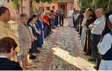A muszlimok gyűjtenek, a keresztények pedig osztanak – Marrákes, a testvériség műhelye