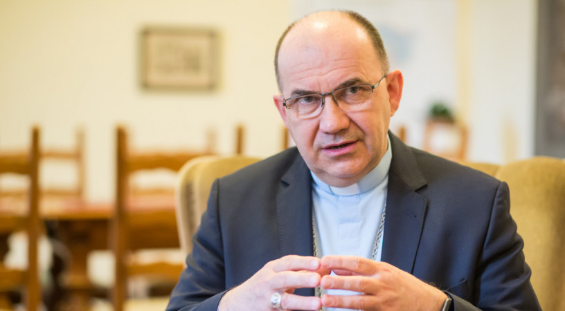 Az őszinteséget állítsuk munkánk középpontjába! – Marton Zsolt püspök a családok világtalálkozójáról