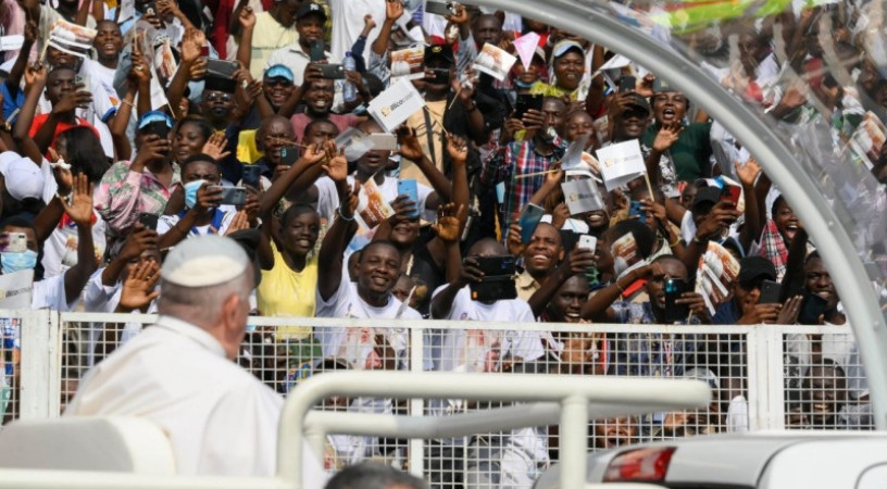 Ferenc pápa a kongói fiatalokhoz: Ne engedjétek, hogy manipuláljanak benneteket!