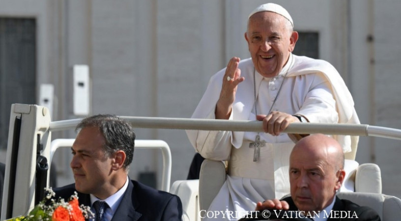 Ferenc pápa katekézise: Helyezzük a szemlélés örömét a birtoklás öröme elé!