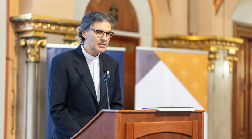 A piarista generális a Gravissimum educationisról szóló konferencián: A katolikus iskola nem luxus