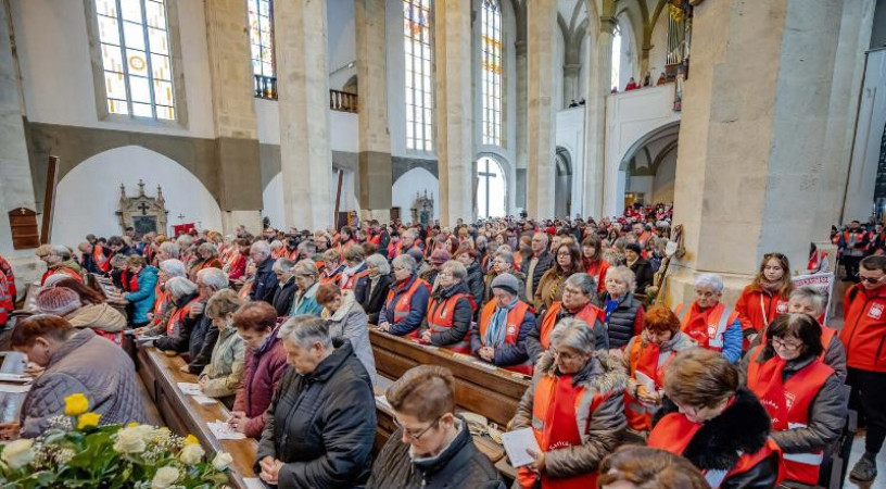 Egyetlen szeretetjel sem vész el – A Katolikus Karitász zarándoklata Sárospatakra
