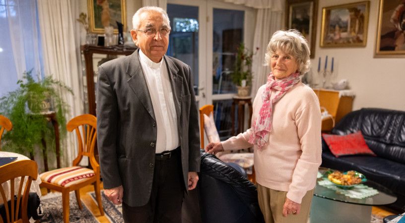 Most már megáll a maga lábán – Az alapítók a gyimesfelsőloki Sziklára Épített Házról