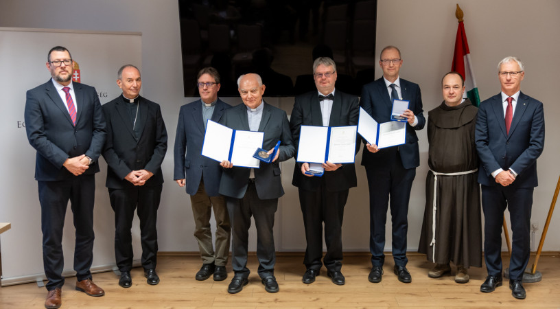 Fraknói Vilmos-díjat kapott Kocsi György, Molnár Antal és Szabó Csaba 