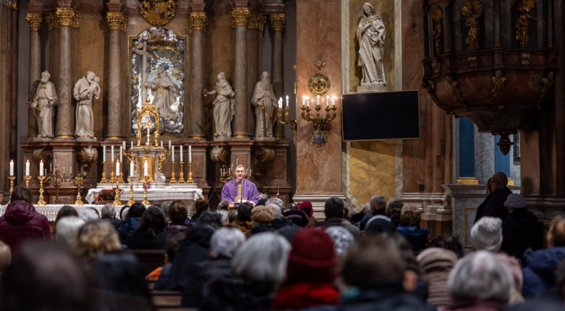 Ahogy szeretnétek, hogy veletek bánjanak... – Martos Levente Balázs adventi konferenciabeszéde (3.)